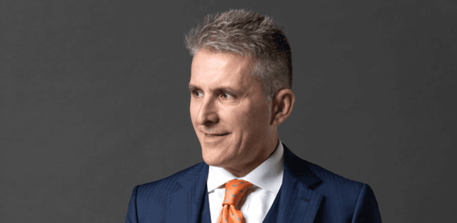 Dr. Renato Zaccheddu chirurgo estetico e plastico