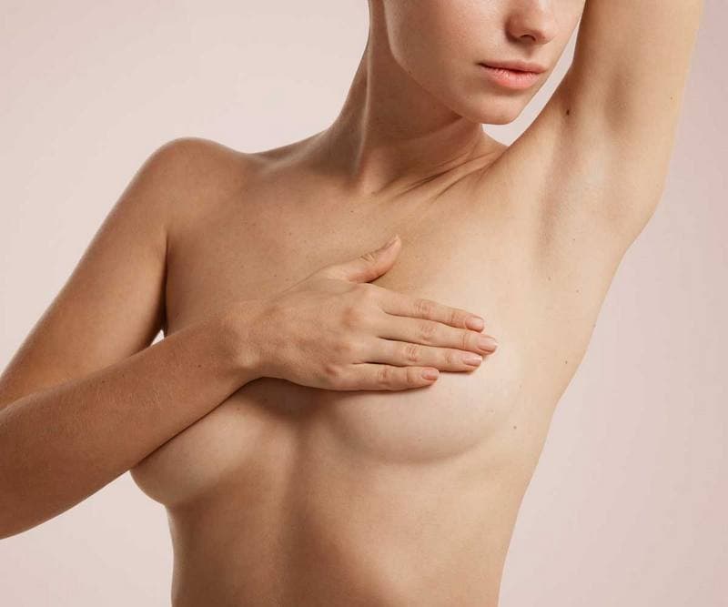 Scarica la brochure prima e dopo degli interventi di chirurgia plastica e estetica del Dr. Zaccheddu